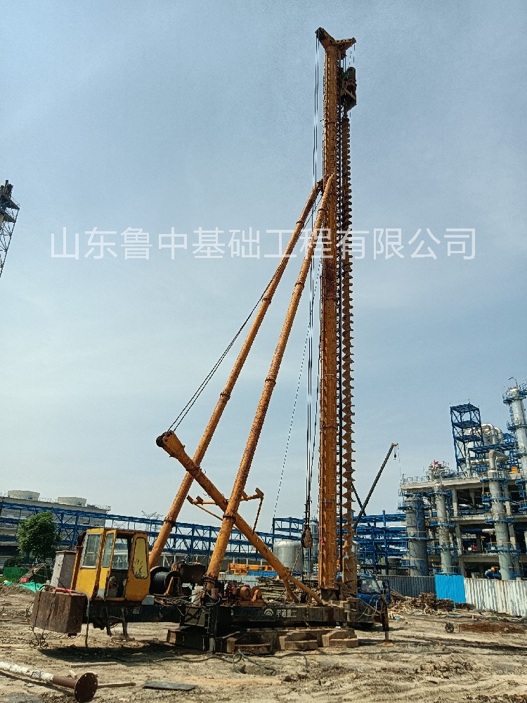 临淄鑫泰石化工地桩基工程